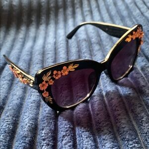 Vintage Cat-Eye Sunglasses with Copper Floral Detail